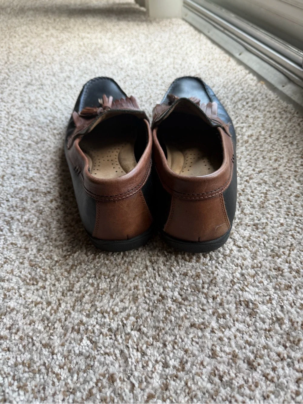Dockers Two-Tone Tassel, Sinclair Loafer, MEN 11. Black and Brown Leather.